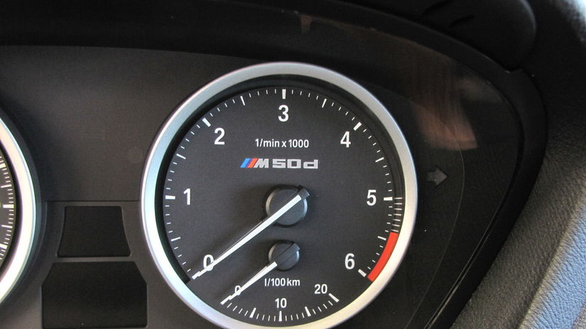 Za normálnych okolností nemá motor dôvod točiť...