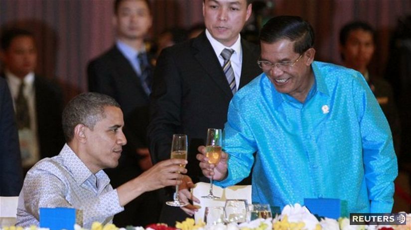 Obama, Hun Sen