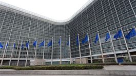 Brusel nahneval Francúzov, chce pre brexit upraviť trasy lodí