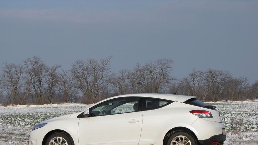 Podľa technického preukazu má Coupé 1.6 dCi...