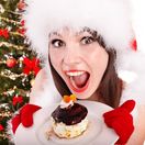 vianoce, jedlo, prejedanie, brucho, žalúdok, hostina, sladkosti