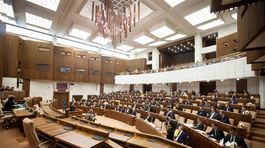 Dvojjazyčné tabule na vlakových zastávkach Smer zamietol