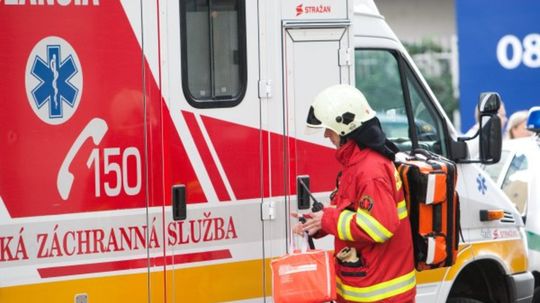 Polícia a hasiči prehľadávajú nádrž Ružiná, utopiť sa v nej malo 11-ročné dievča