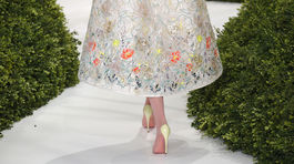 Keď záhrady rozkvitnú na šatách - prehliadka Dior uchvátila Paríž