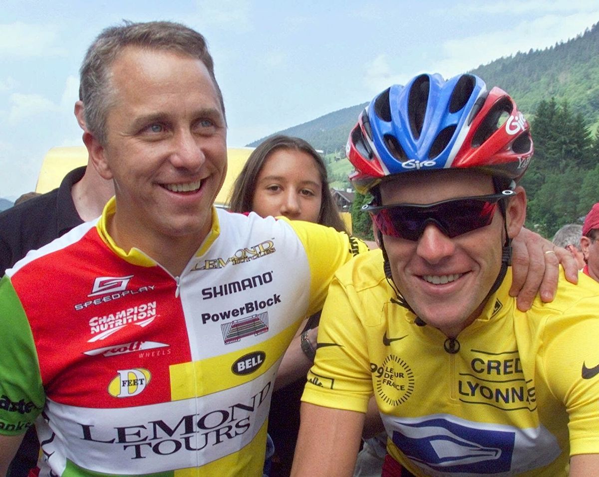 Greg LeMond (vľavo) a jeho krajan Lance...