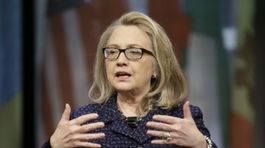 Clintonová: Zo súkromného e-mailu som neposielala tajné materiály