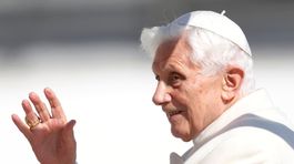 Pápež Benedikt XVI., rozlúčka