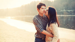 Kríza sťažuje mladým milostný život. Sex u rodičov, tabletky od dílerov