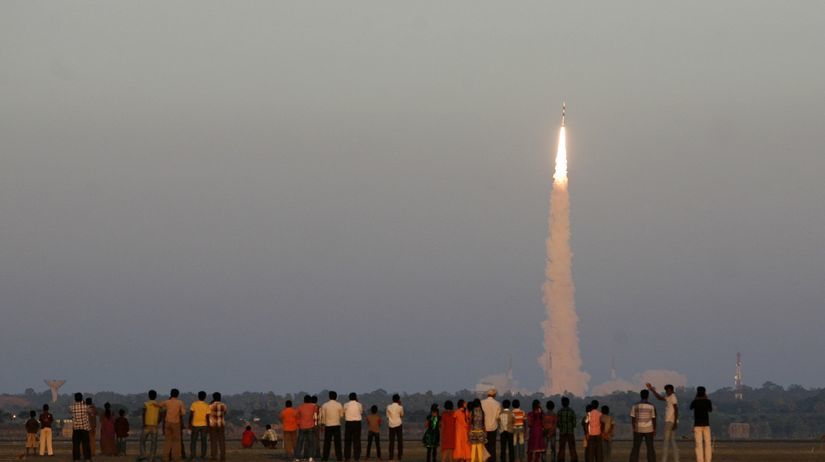 India, družica, raketa, vesmír
