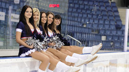 Roztlieskavačky HC Slovan Bratislava.