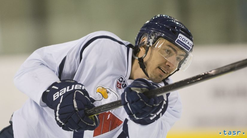 SR Hokej KHL Slovan Šatan tréning návrat BAX