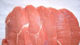 Číňanom predávali mrazené mäso z čias Mao Ce–tunga