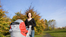 Poslanci prerokovali zvýšenie materskej dávky