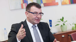 Zdravotníctvo a školstvo sa zlepšia, ak daniari zatočia s podvodníkmi