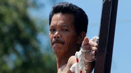 Krvavý rituál ukrižovania sa na Filipínach koná...