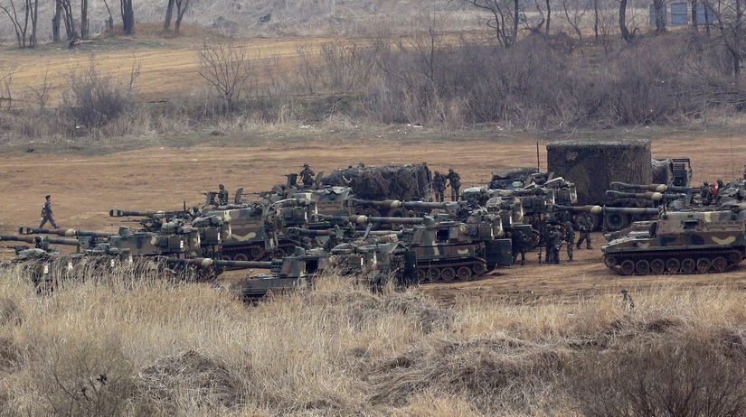 južná kórea, severná korea, tanky, vojaci, rakety