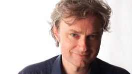 Simon Toyne.