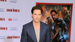 Hviezdny fešák z Twilightu zhodil 14 kíl. Telo však nepredvádza len z márnivosti