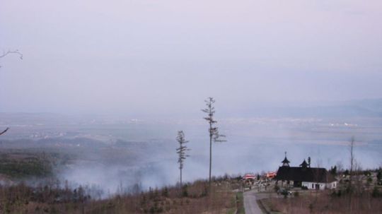 Požiar vypukol pod Smokovcami a rozšíril sa na...