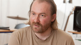 Učitelia vyzývajú poslancov, aby urobili na školách prieskum