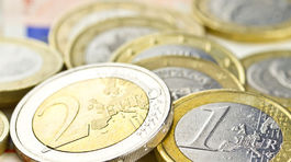 Priemerná mzda v I. štvrťroku stúpla na 955 eur