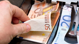 Vymáhanie dlhov nebankovkami môže byť za hranicou zákona