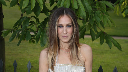 Herečka Sarah Jessica Parker si obliekla...