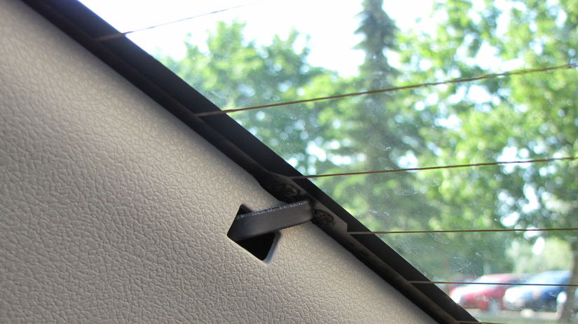 Trochu lacno pôsobí aj elektrický prívod k...