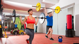 Opustila vás chuť na intímnosti? Činky do ruky a raz-dva je späť!