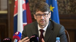 Maďarič podporuje Miku na čele RTVS. Vedenie Smeru je podľa neho za Rezníka