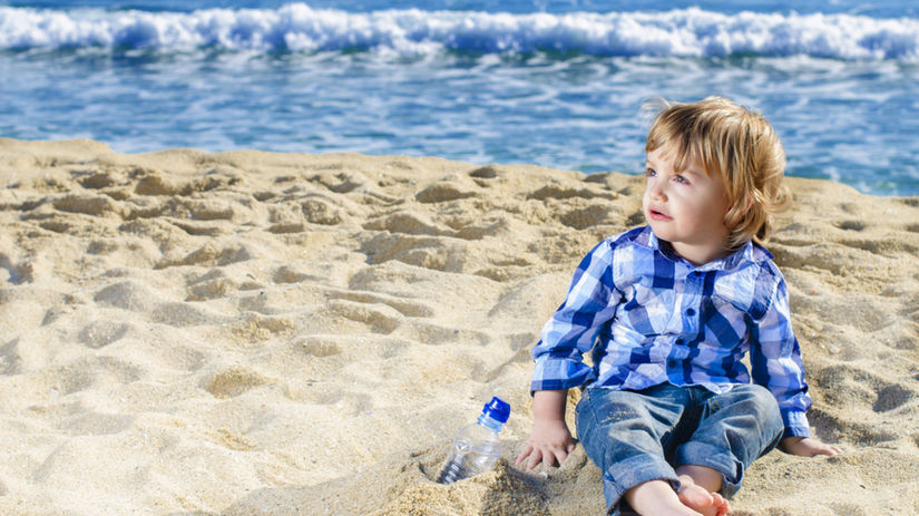 dieťa - dovolenka - pláž 
