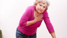 Ženy zomierajú na infarkt častejšie ako muži, ak ošetrujúci lekár je muž