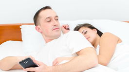 Ako spoznať neveru? Týchto 9 znakov môže napovedať...