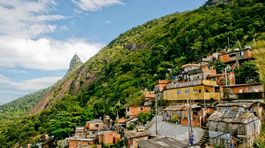 Lacná ropa ťažko skúša aj Brazíliu, Rio nemá na zdravotníctvo