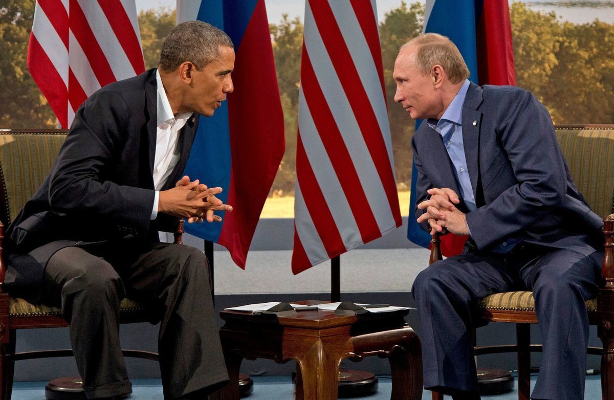 Americký prezident Barack Obama (vľavo) s...