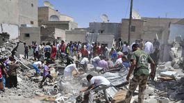 Pri koaličnom nálete v Rakke zomrelo najmenej 33 civilistov