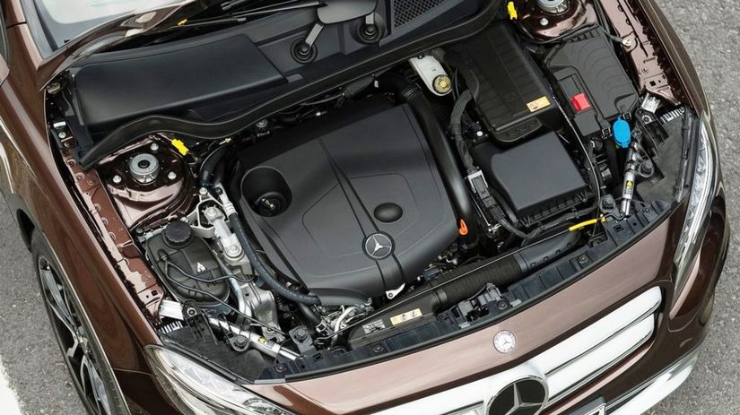 Najväčšou novinkou pod kapotou je slabší diesel...