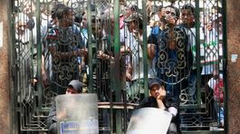 Zabarikádovaní stúpenci islamského Moslimského...