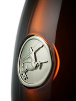 Kentaur symbolizuje v koňaku prepojenie síl...