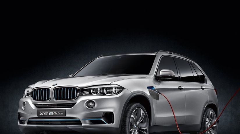 Koncept dobíjateľného BMW X5 eDrive stojí na...