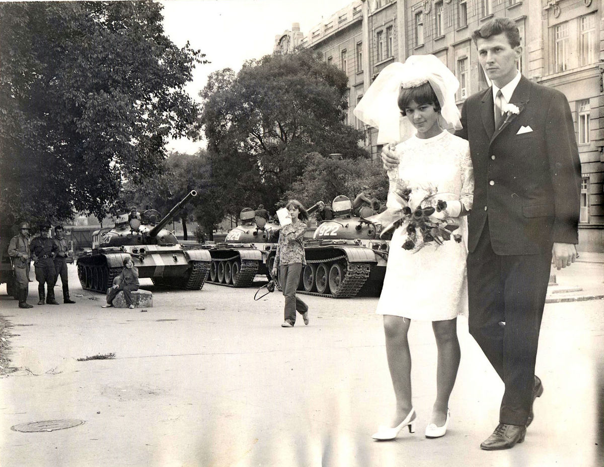 Manželia Brabcovci na snímke z augusta 1968.