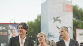 Zľava: režisér Jonathan Glazer, herečka...