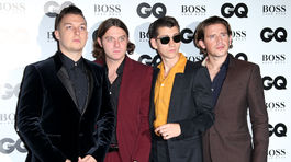 Nový album Arctic Monkeys rozdelil fanúšikov, kritici ho chvália
