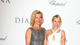 Herečky Juliet Stevenson (vľavo) a Naomi Watts...