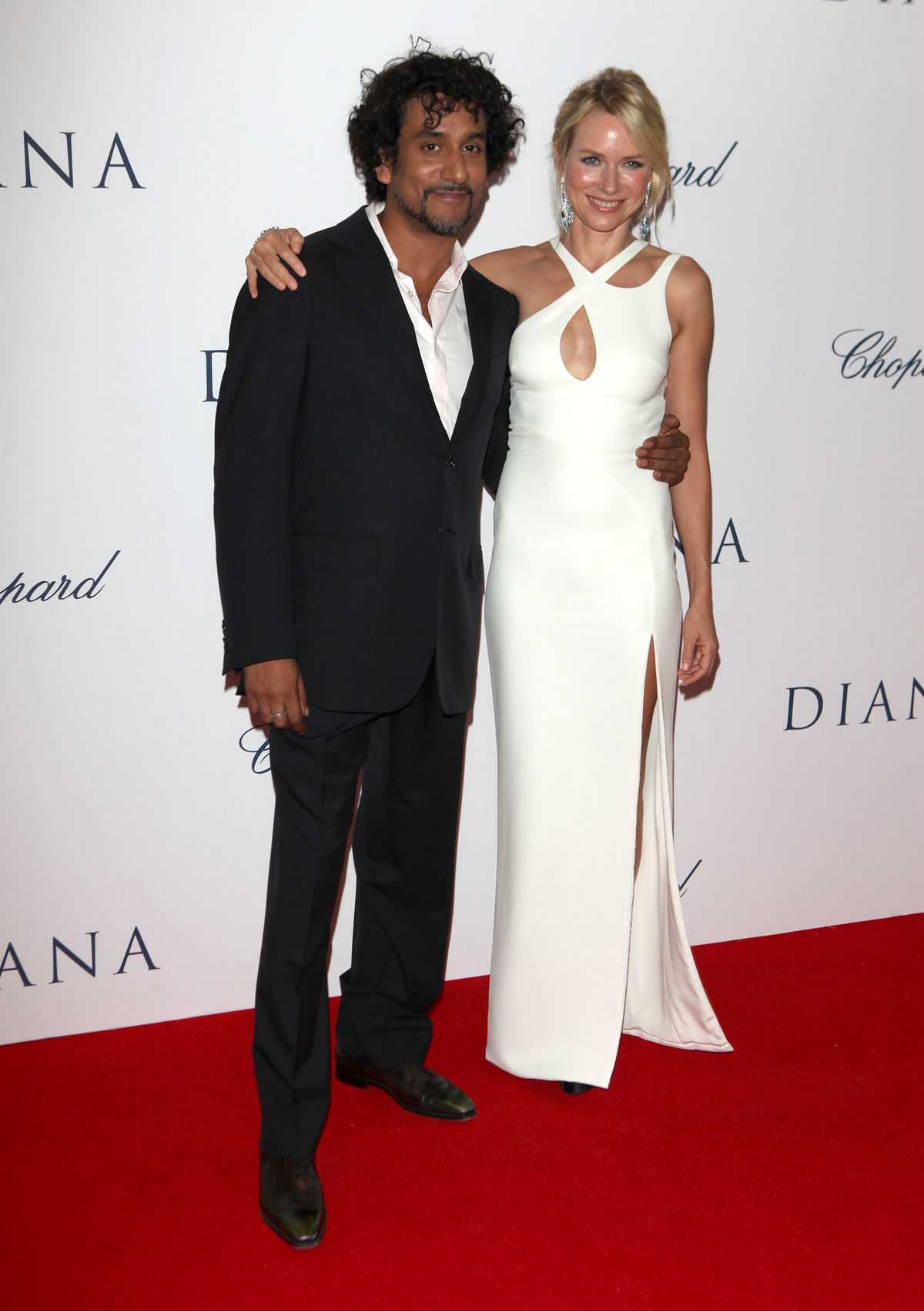 Herec Naveen Andrews a jeho kolegyňa Naomi...