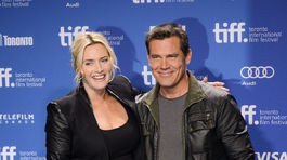 Kate Winslet a jej kolega Josh Brolin