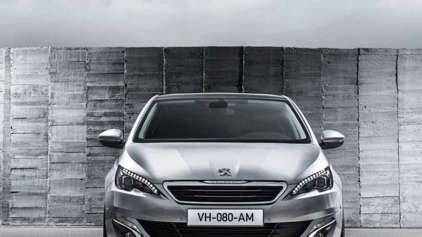 Pod kapotou sa neskôr objavia nové preplňované...