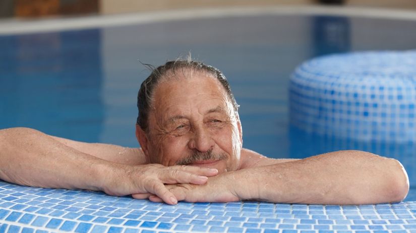 dovolenka, dôchodca, bazén