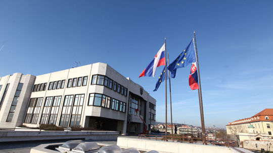 Českí opoziční poslanci sa stretli len so slovenskou opozíciou, Raši ich odmietol. Hovorili aj o Benešových dekrétoch