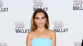 Herečka Natalie Portman si obliekla šaty z...